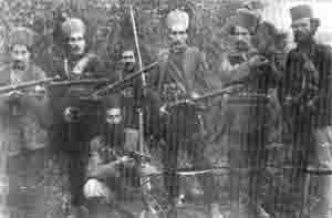 چندتن از مجاهدان کرد که به یاری برادران گیلا‌نی شتافتند