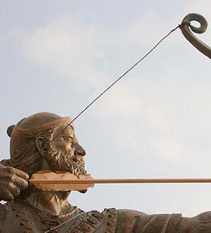 مجسمه آرش در سعد آباد