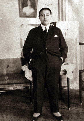 احمد شاه در پاریس. (حوالی ۱۹۲۵)