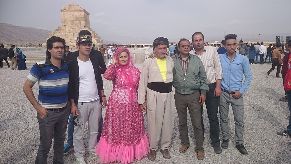 غیور مرد کرد به همراه بانو مهربانش