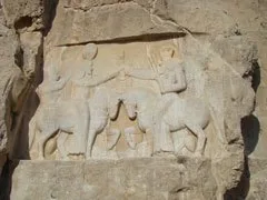 نقوش مربوط به بهرام دوم