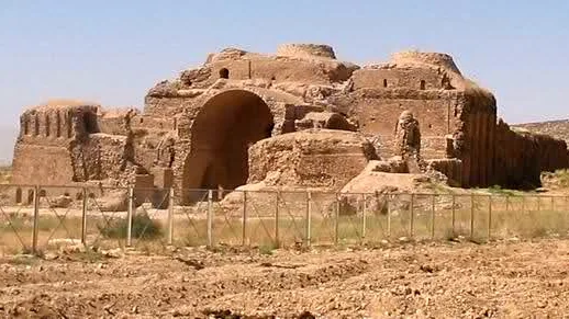  آتشکده کاریان یا آتشکده آذر فرنبغ آتشکده کاریان در قصر اردشر بابکان - فیروزآباد - فارس