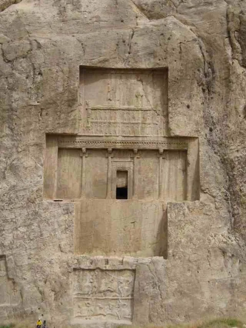 نقش رستم