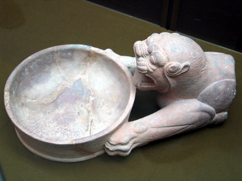 شیر سنگی موزه ایران باستان