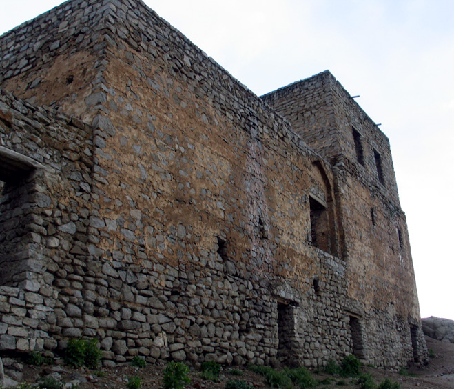 ديوار ساختمانهاي داخلي قلعه