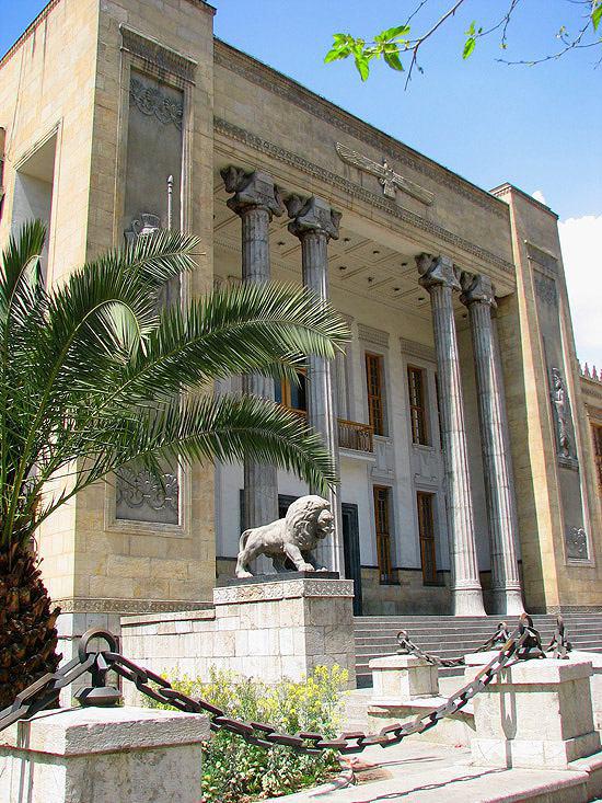 ساختمان صندوق بانک ملی ایران