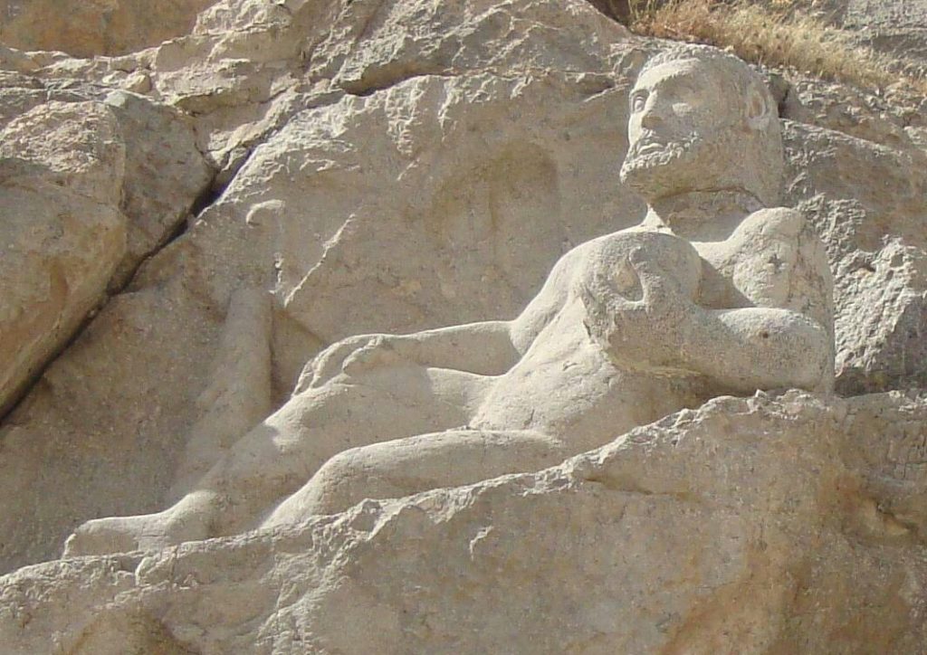 مجسمه هرکول در ایران۲