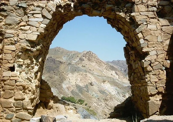 آتشکده آذربرزین مهر (۱)